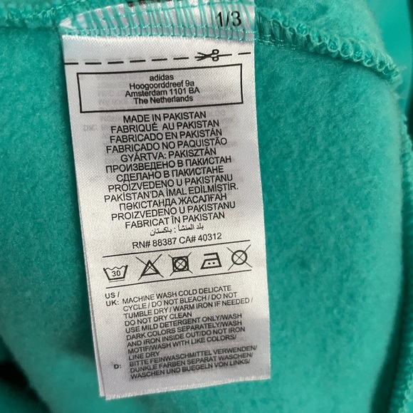 BNWT Adidas Essential Hoodie in turquoise. Size S. - Picture 4 of 4